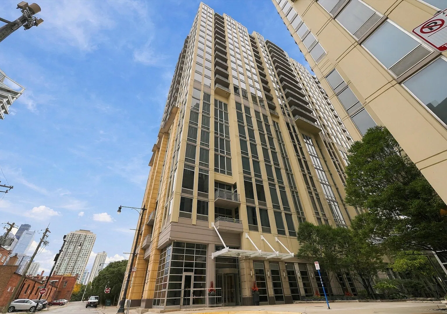 1 bed, $3,000 — Photo 1