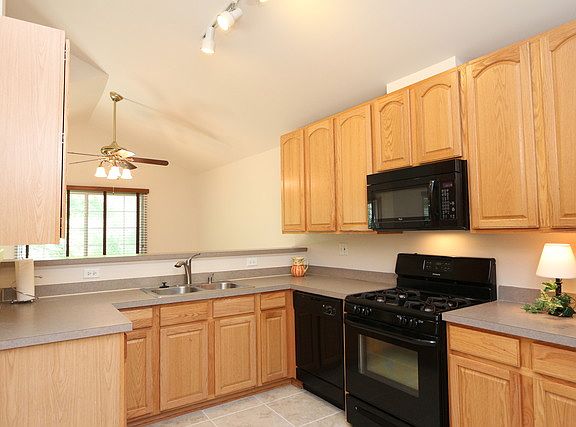 5th image of 352 New Haven Dr