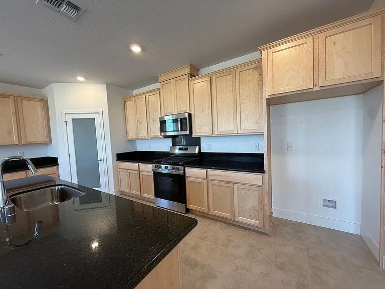 9957 Mesa Verde Way — Photo 15