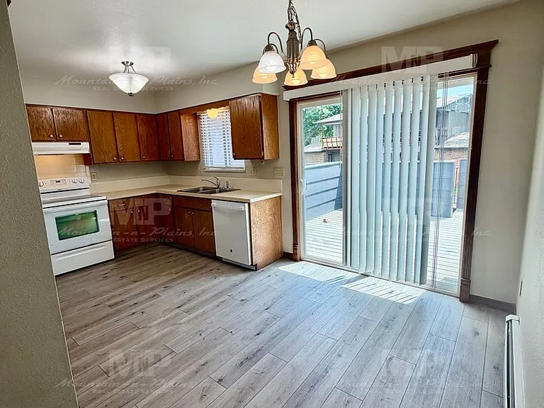 1628 Azalea Dr #2 — Photo 5