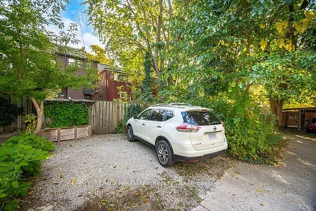 40 Brookmount Rd #BASEMENT — Photo 19