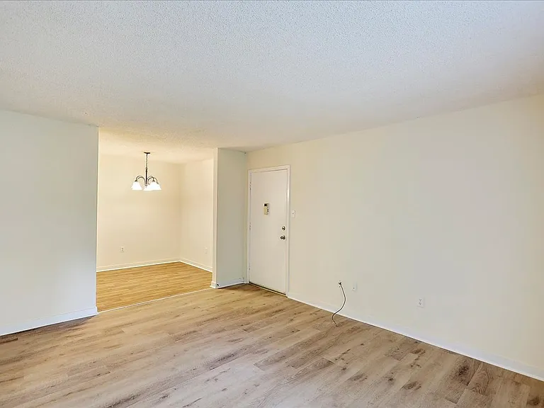 1140 Greymont Ave — Photo 19