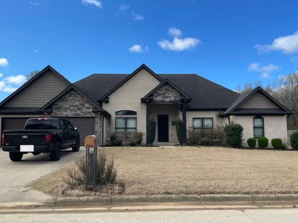3104 Norman Rockwell Dr, Paragould, AR 72450