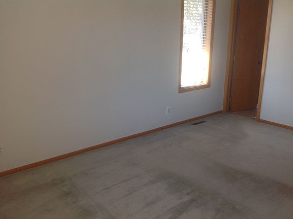 3rd image of 6816 Buckingham Ct