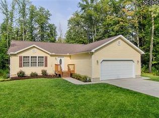 2003 Flame Lake Dr, Rock Creek, OH
