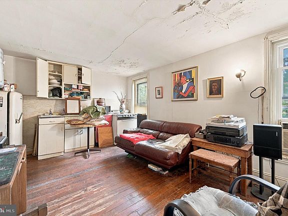 5th image of 5234 Morris St
