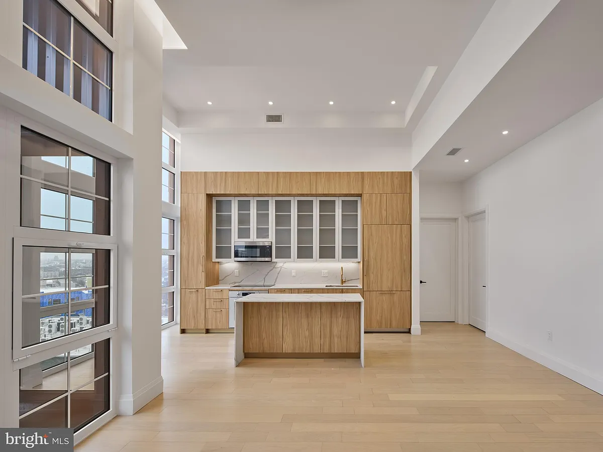 Building Photo - 1099 Germantown Ave #PHA
