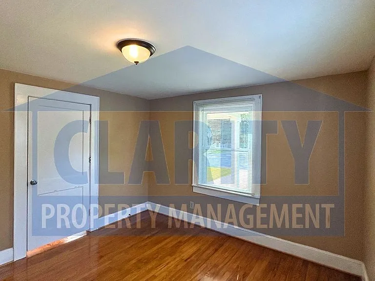 883 Harle Ave NW — Photo 14