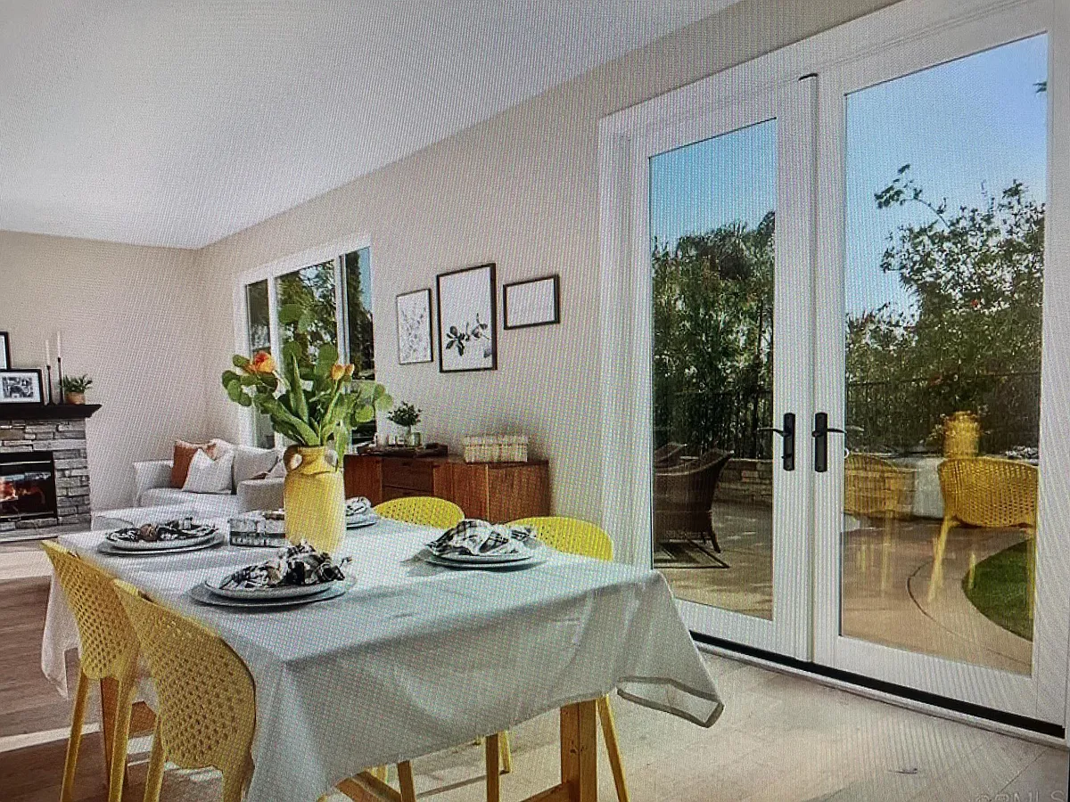 Building Photo - 7783 Corte Promenade