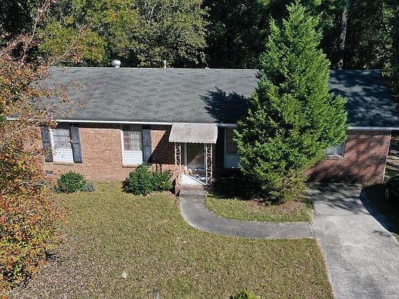 2nd image of 200 Weir Dr