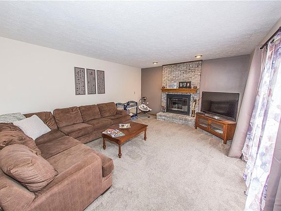 5th image of 2173 Forest Oak Dr