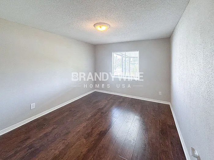 1721 Brandon Trace Ave — Photo 15