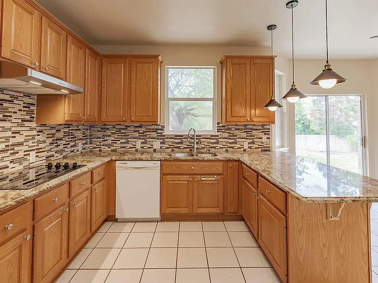 11505 Emerald Falls Dr — Photo 6