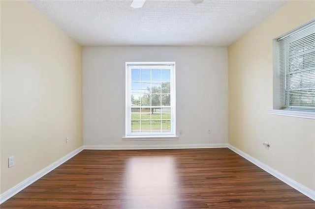 1729 Newport Pl #9 — Photo 10