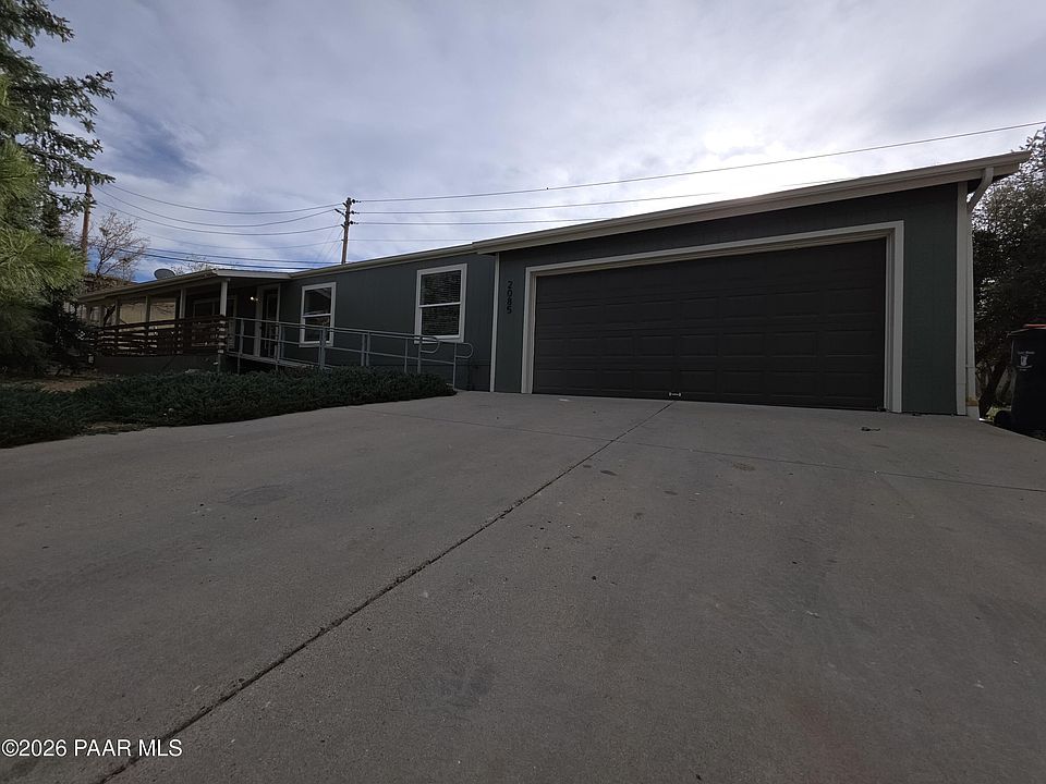 2nd image of 2085 E Prescott Canyon Cir