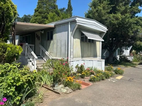 2000 W Capitol Ave Trailer 17, West Sacramento, CA 95691