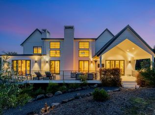 3696 Crown Hill Dr, Santa Rosa, CA 95404