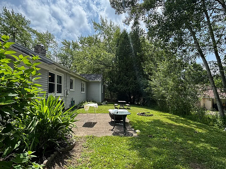 1051 Mill Rd — Photo 22