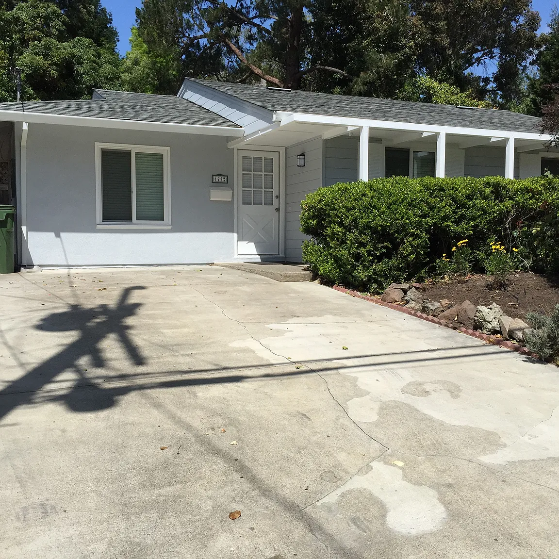 173 Blackfield Dr photo 1