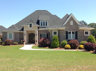 209 Avondale Cir, Warner Robins, GA 31088