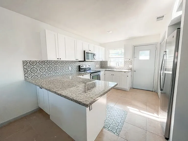 1054 Buccaneer Dr #1054 — Photo 12