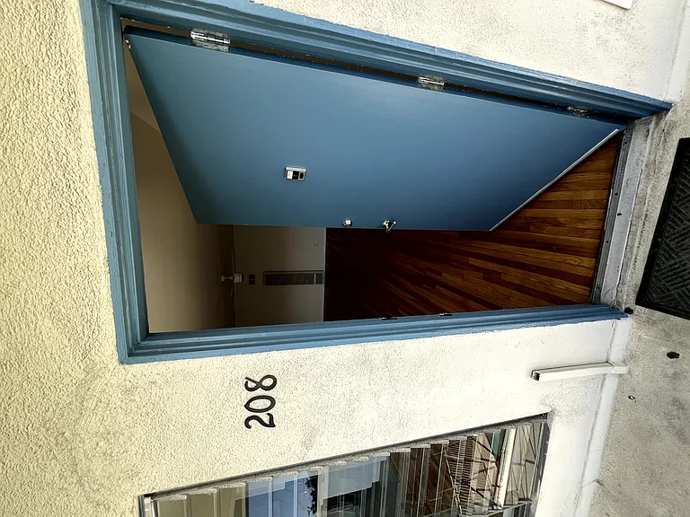 MLK Blvd Apartments — Photo 18