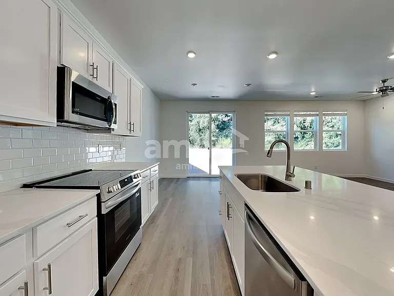 5335 Turnstone St SE — Photo 3