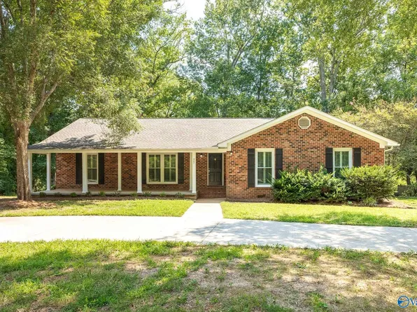 247 Mill Stream Dr, Huntsville, AL 35806
