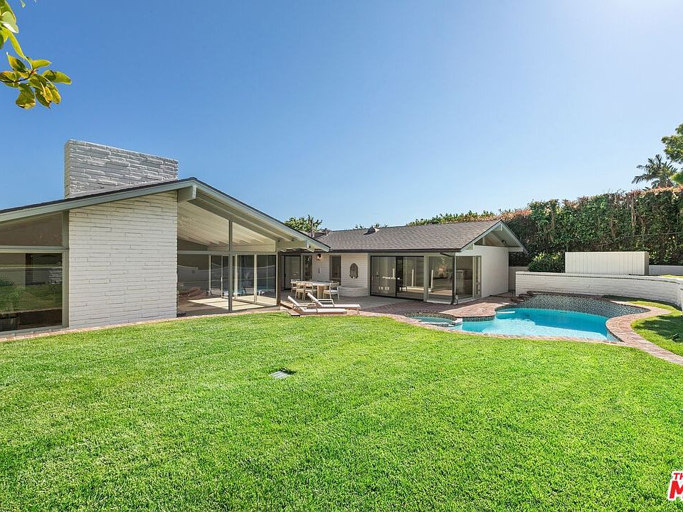 1st image of 14949 La Cumbre Dr