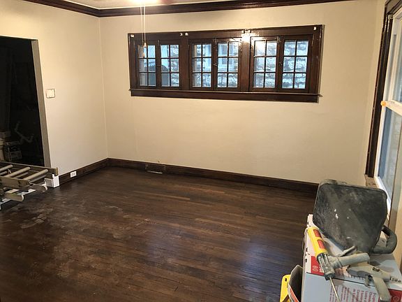 4th image of 2953 Victor St