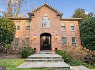 4441 33rd St N, Arlington, VA 22207