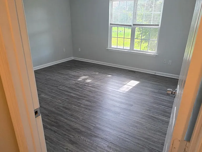 134 Point Place Dr — Photo 57