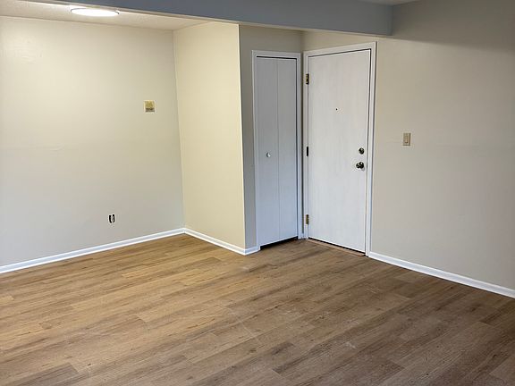 5th image of 1620 Cedarwood Dr APT 227