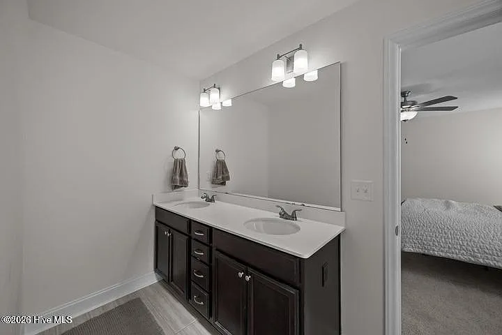 717 Oleander Dr — Photo 9