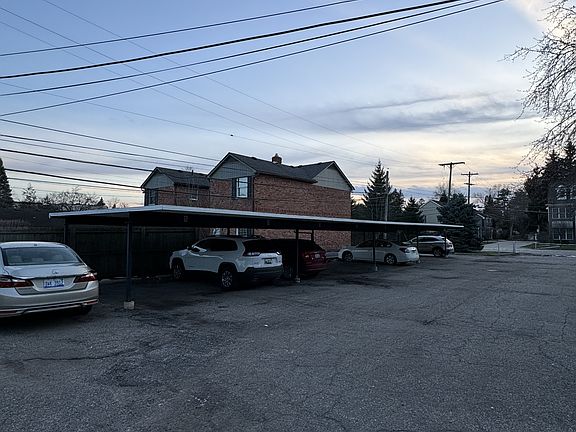 2nd image of 510 Montrose Ave APT 6