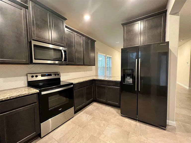 13443 Greenbrier Dr — Photo 5