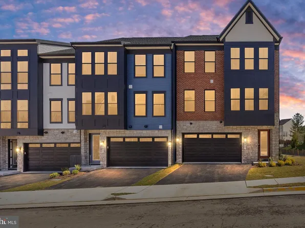 8454 Begonia Ln, Lorton, VA 22079