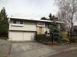 614 S 27th Ct, Renton, WA 98055