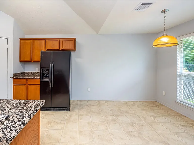 103 Duprie Dr — Photo 9