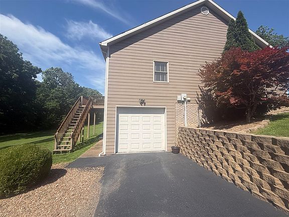 4th image of 165 Esor Cir