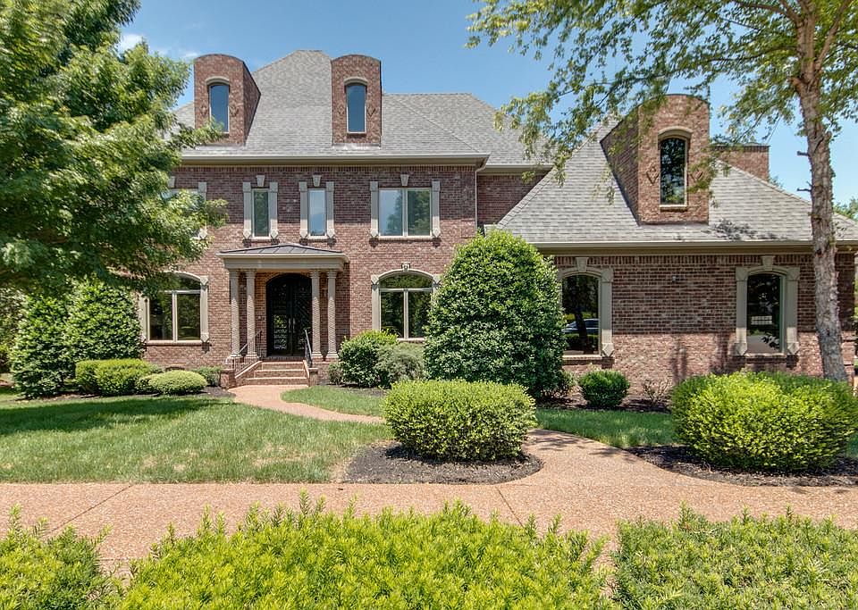 1st image of 1509 Avellino Cir