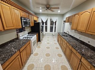 272 Maple St FLOOR 2, Lynn, MA 01904