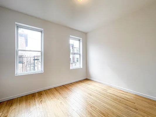 Rented by Urban Real Estate Property Group Inc | media 8