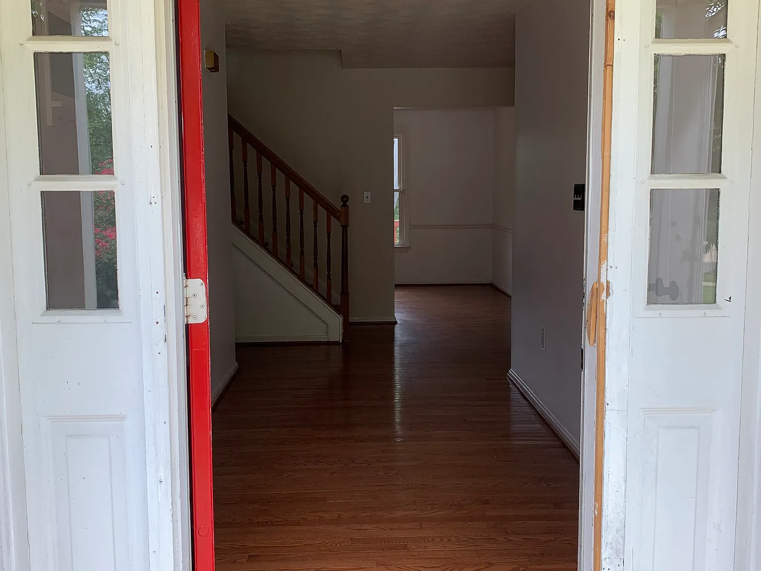 4 bed, 2.5 bath, 1948 sqft, $4,000 — Photo 3
