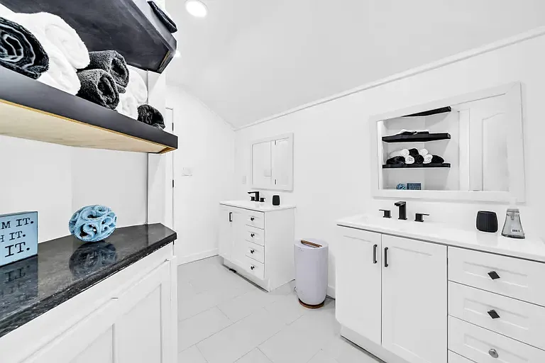 1207 Quail Wood Dr — Photo 5