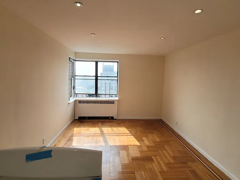 1066 Ward Ave #1E — Photo 1
