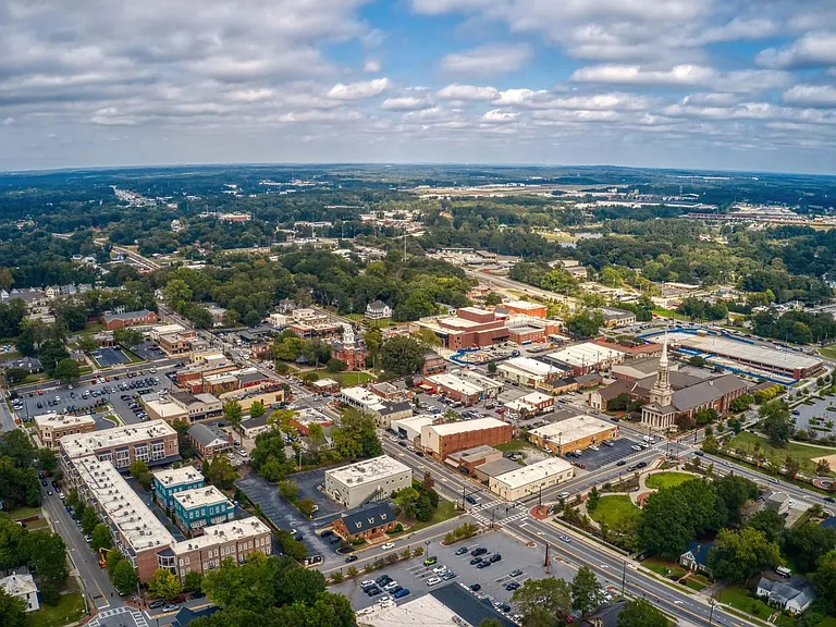 Live where community and convenience meet