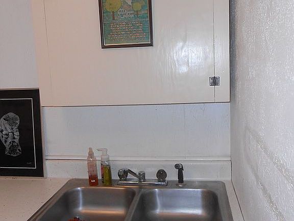 Sinks in laundry room