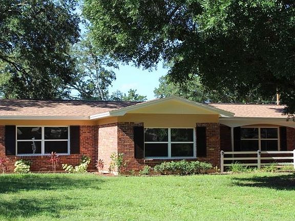 2nd image of 627 Sorrento Ave