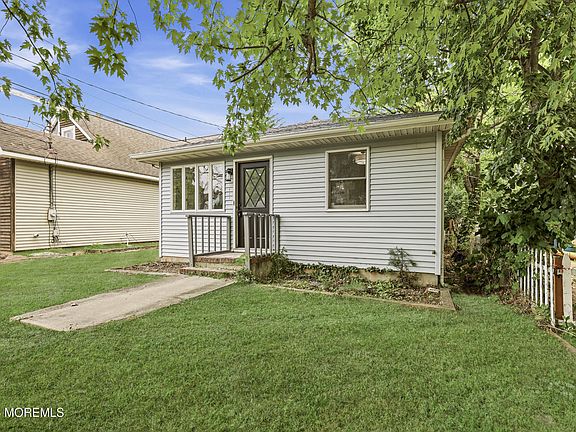 5th image of 1622 Abbott Avenue